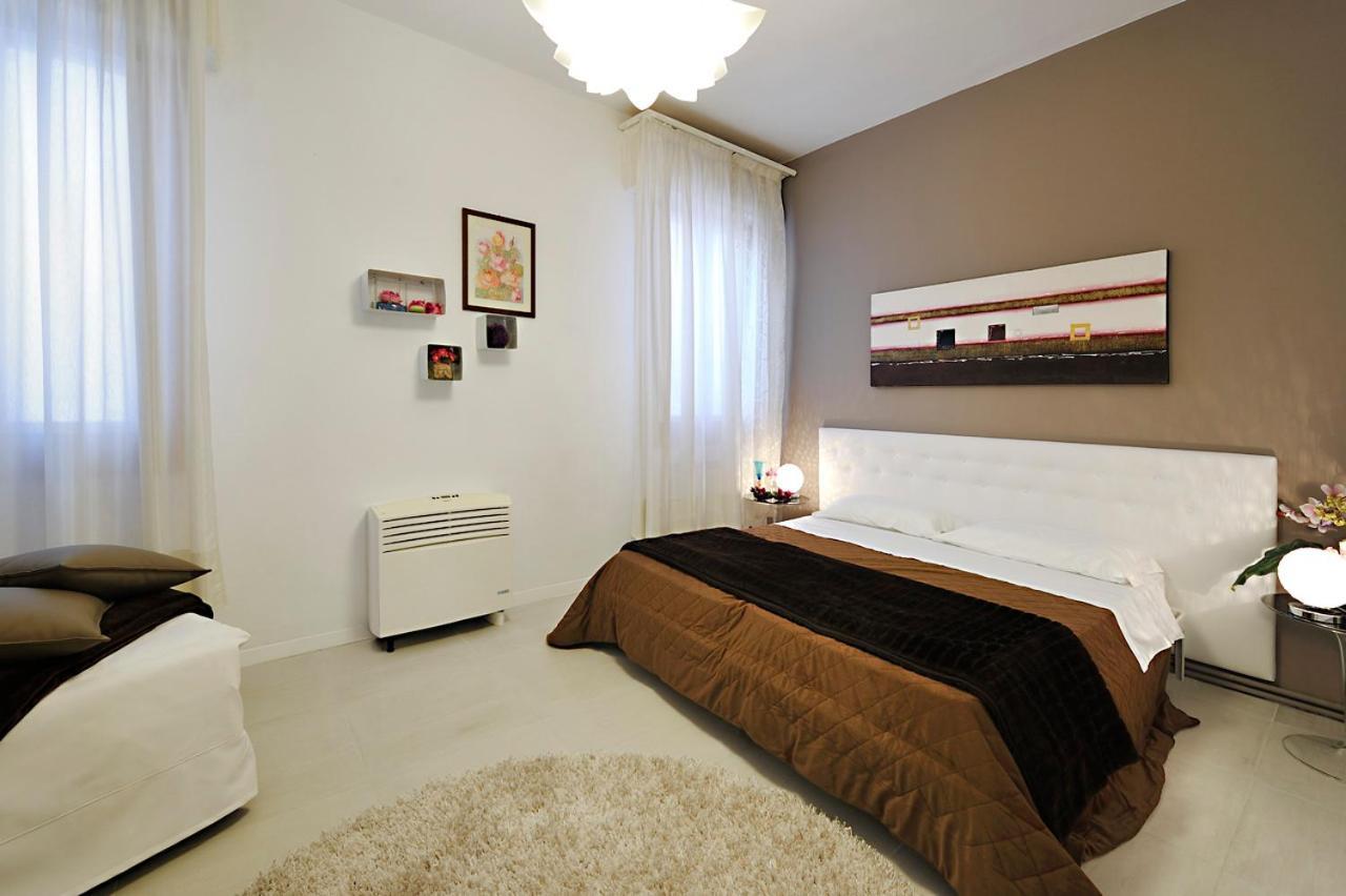 Rialto Deluxe Apartments Венеция Экстерьер фото